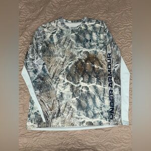 Men’s Under Armour Shirt